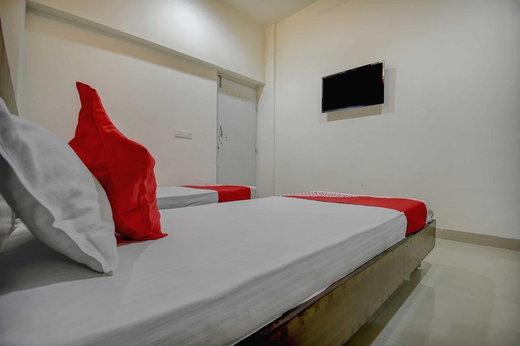 Hotel O Plus Corporate One Khapa  Buitenkant foto