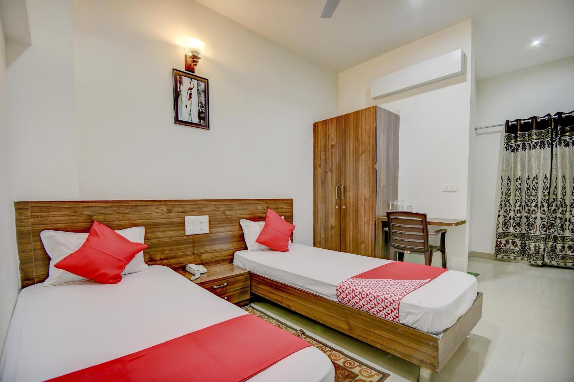 Hotel O Plus Corporate One Khapa  Buitenkant foto