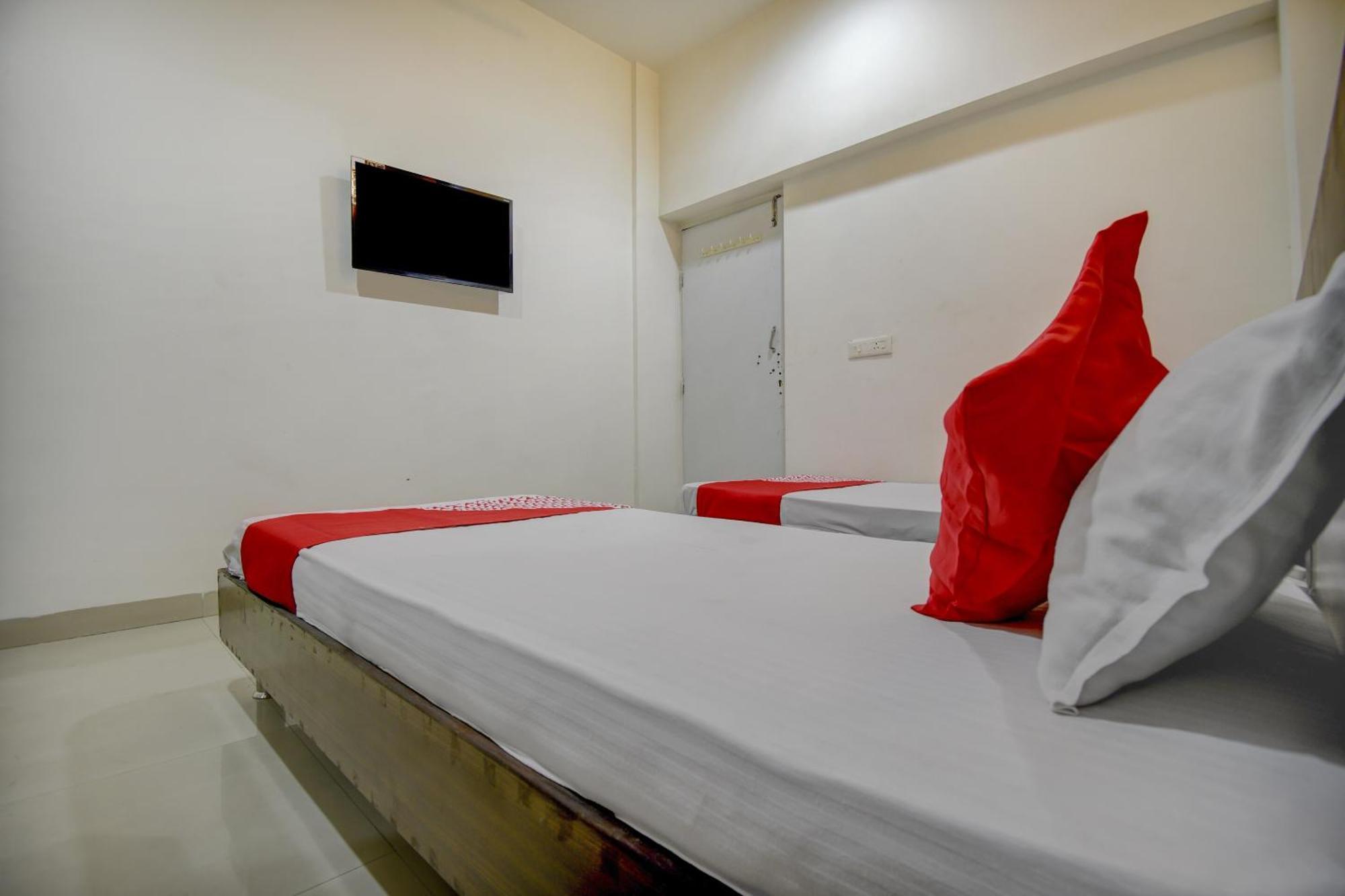 Hotel O Plus Corporate One Khapa  Buitenkant foto