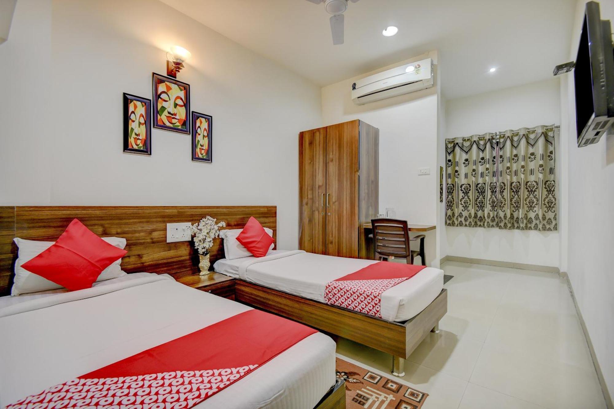 Hotel O Plus Corporate One Khapa  Buitenkant foto