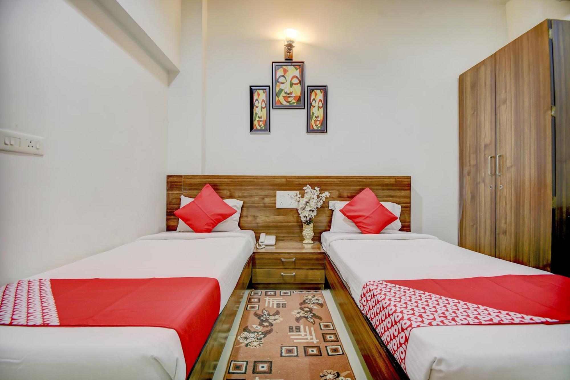 Hotel O Plus Corporate One Khapa  Buitenkant foto